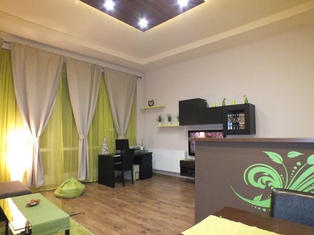 Standard Apartment By Hi5 - Feherhajo Boedapest Kamer foto