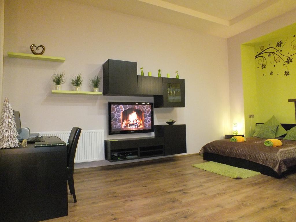 Standard Apartment By Hi5 - Feherhajo Boedapest Kamer foto