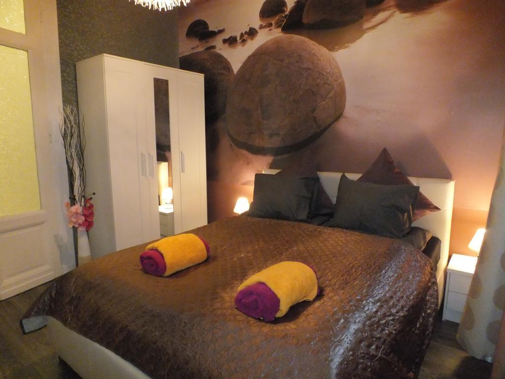 Standard Apartment By Hi5 - Feherhajo Boedapest Kamer foto
